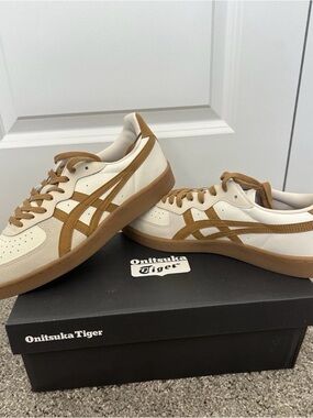 Onitsuka Tiger by Asics Cream & Tan Low-Top Sneakers